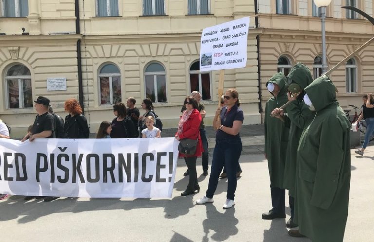 Proosvjed protiv odlagališta otpada Piškornica u centru Koprivnice