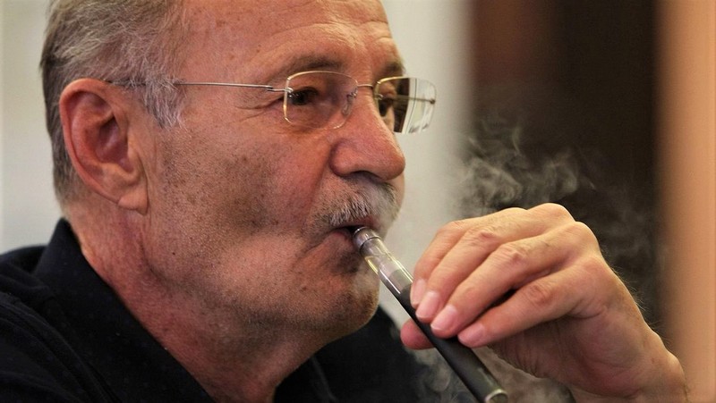 Mustafa Nadarević obolio od karcinoma pluća