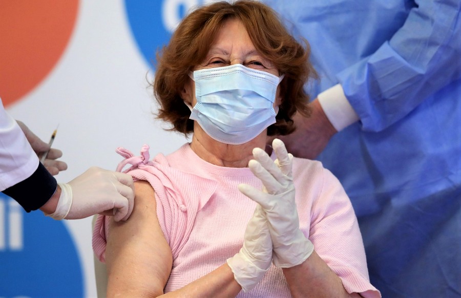 Branka Aničić prva je osoba u Hrvatskoj koja se cijepila protiv koronavirusa i bolesti Covid-19