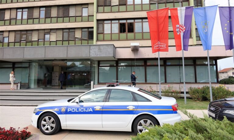 Policija ispred Podravke, uhićen Podravkin direktor