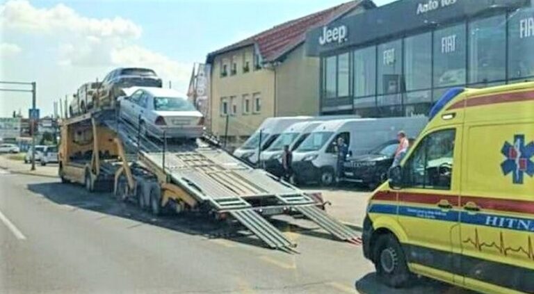 Prometna nesreća u Sesvetama kod autosalona Toš: vozač se zaletio na kamion